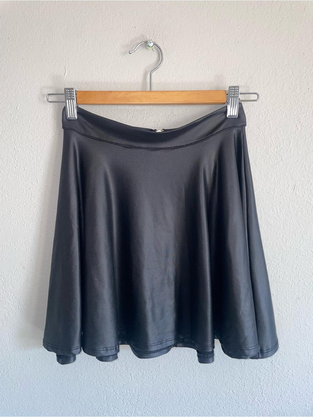 Black A-Line Skirt - Classic Flared Women’s Skirt sz Small